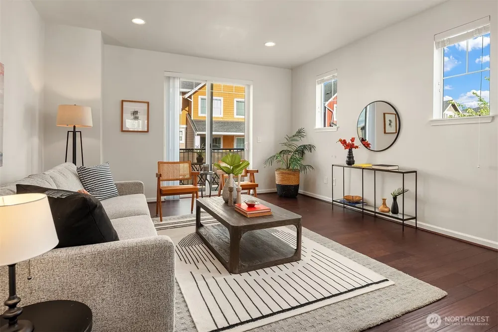 3280 SW Graham St, Seattle, WA 98126