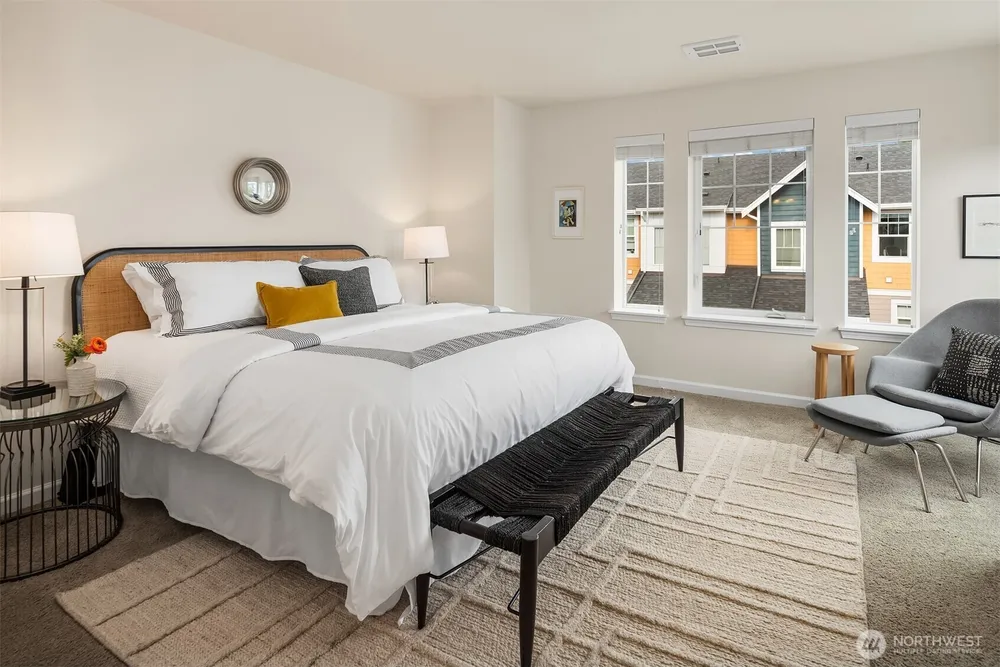 3280 SW Graham St, Seattle, WA 98126