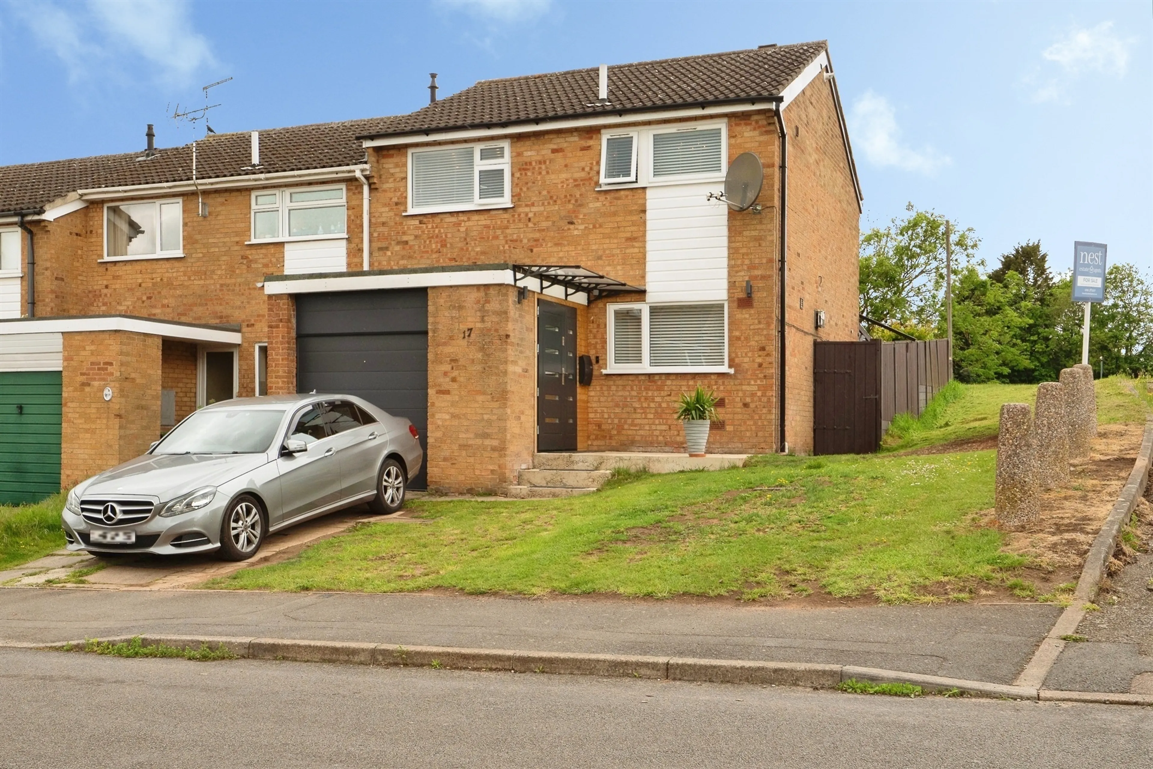 Property photo 0