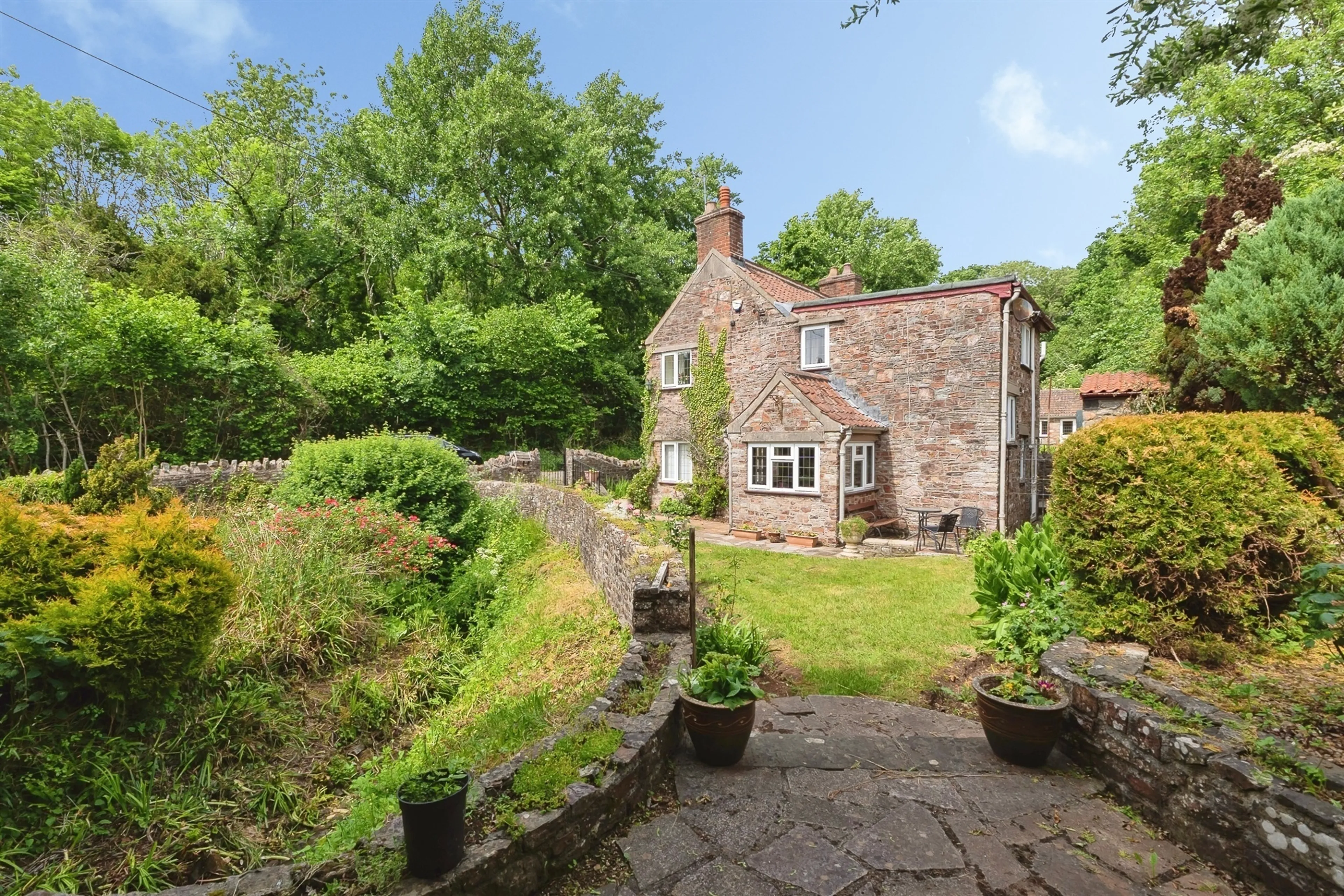 Property photo 0