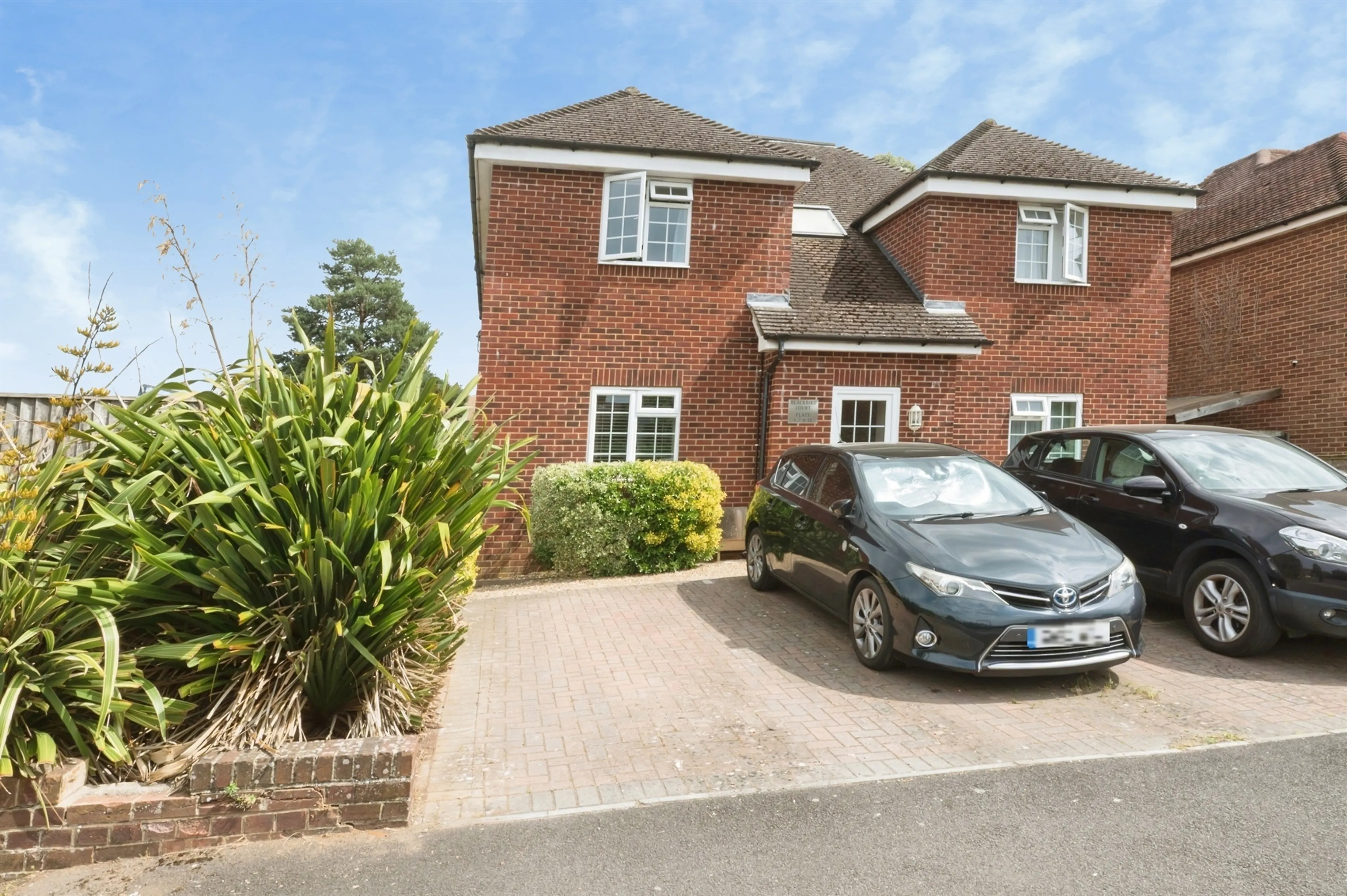 Property photo 0
