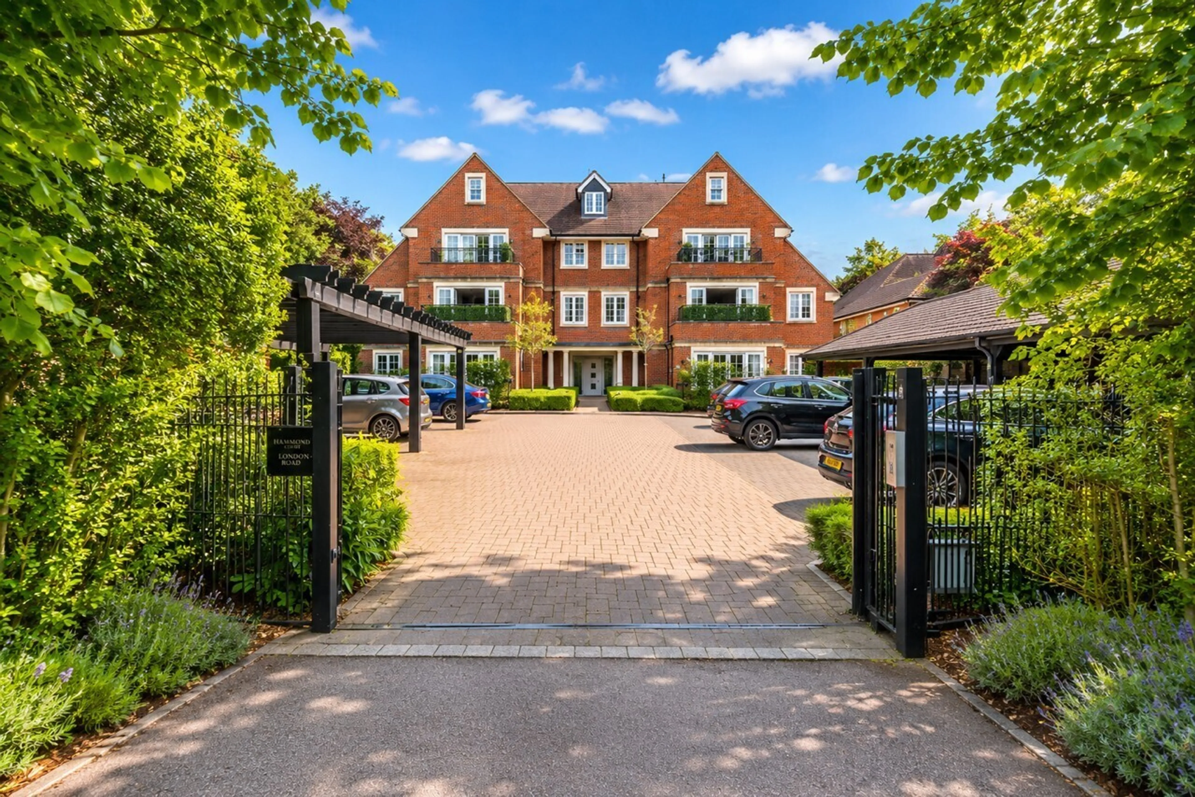 Property photo 0
