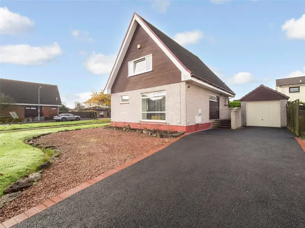 Dipple Court, Kilbirnie, North Ayrshi...