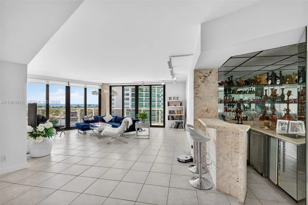 20281 E Country Club Dr, Aventura, FL 33180