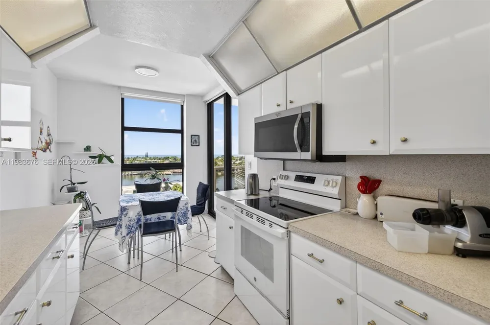 20281 E Country Club Dr, Aventura, FL 33180