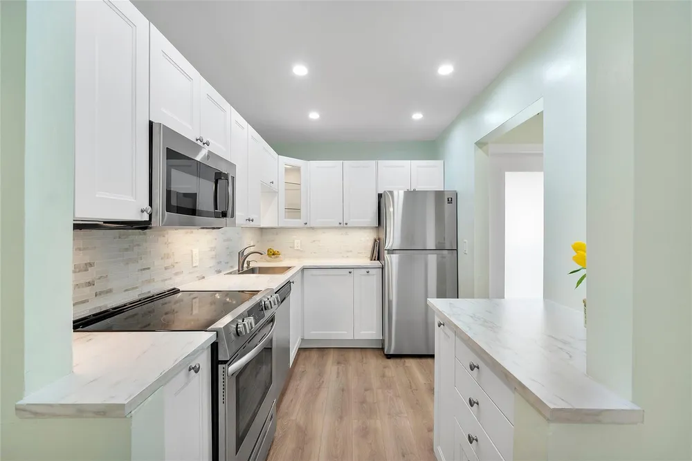 1951 NE 39th St, Lighthouse Point, FL 33064