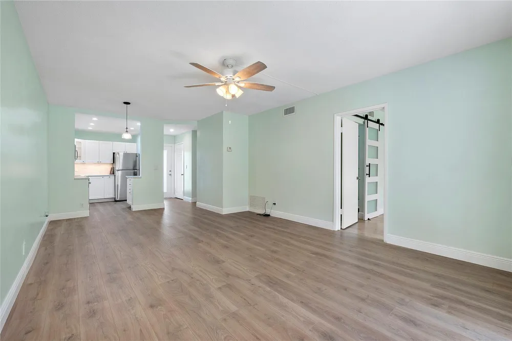 1951 NE 39th St, Lighthouse Point, FL 33064