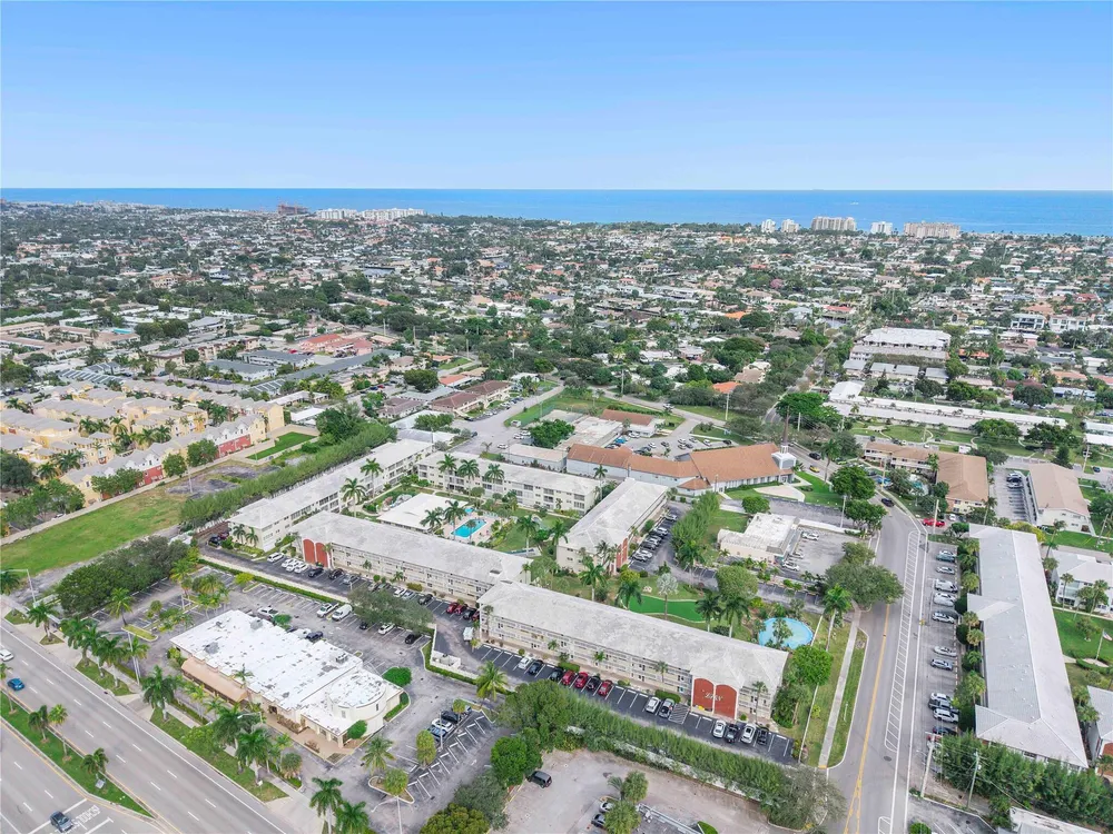 1951 NE 39th St, Lighthouse Point, FL 33064