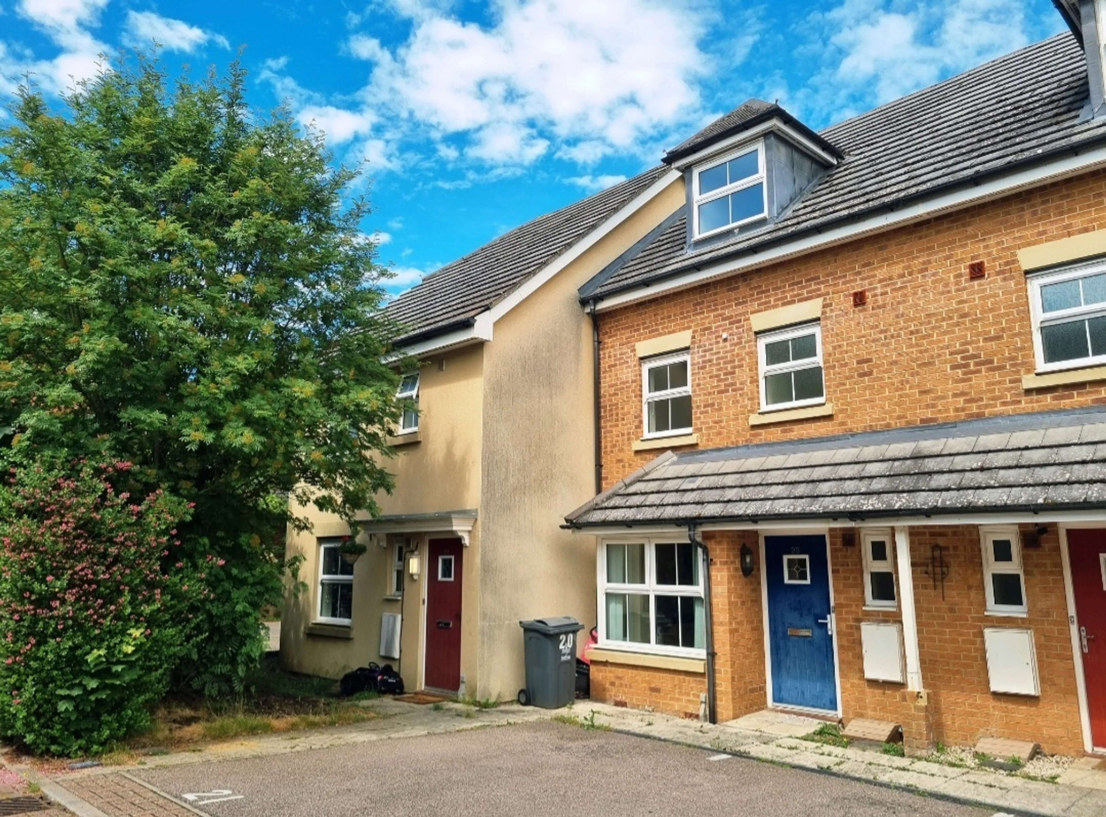 Property photo 0