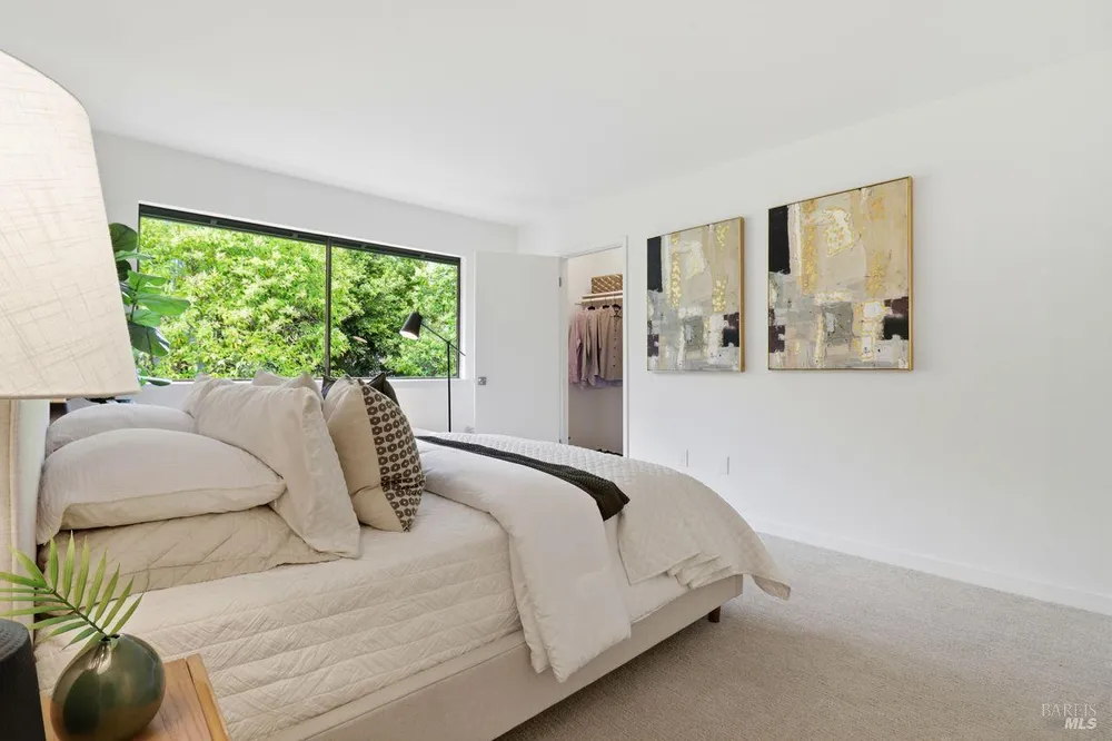 318 Sylvia Way, San Rafael, CA 94903