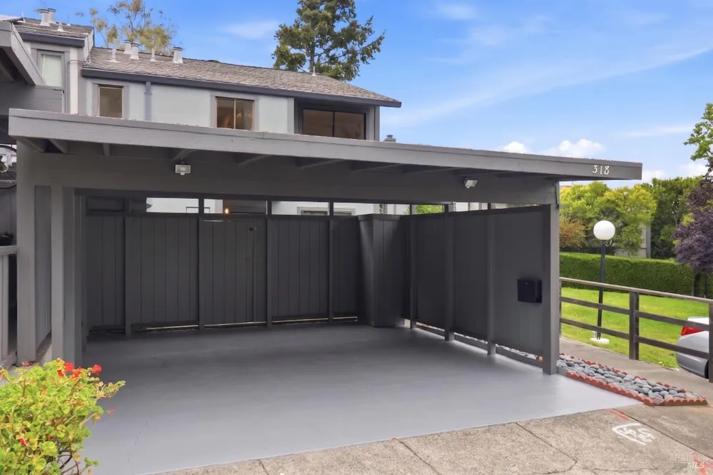 318 Sylvia Way, San Rafael, CA 94903