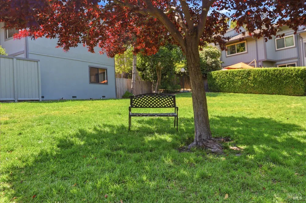 318 Sylvia Way, San Rafael, CA 94903