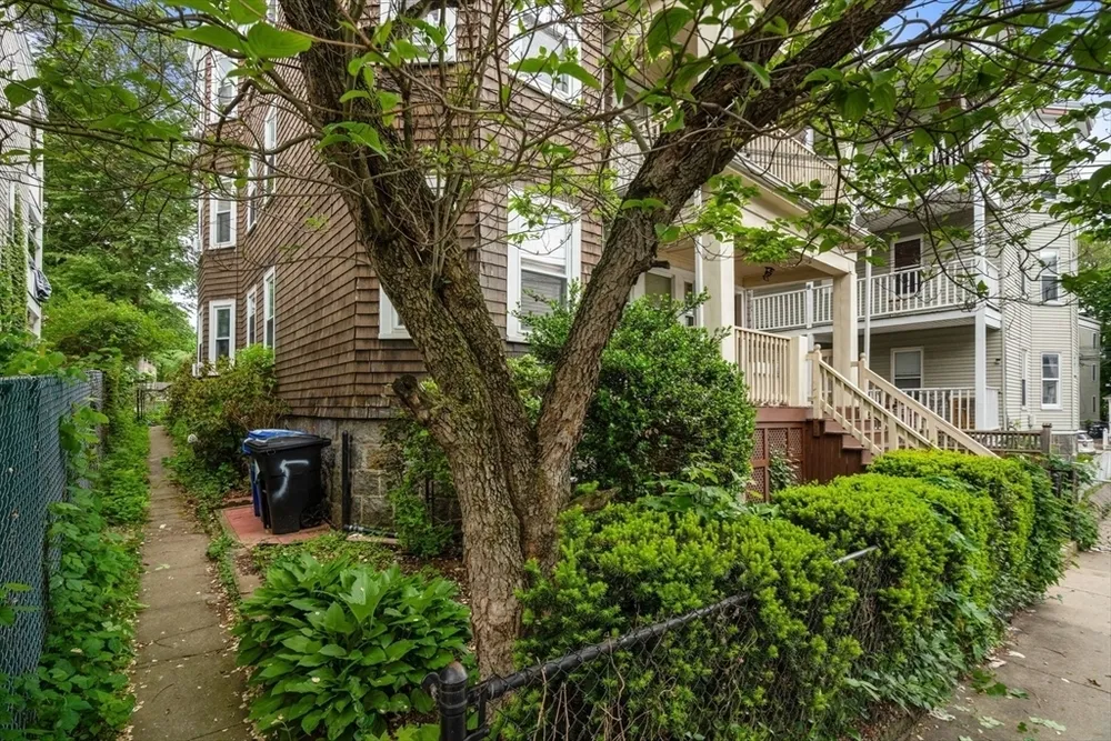 5 Lafield St, Boston, MA 02122