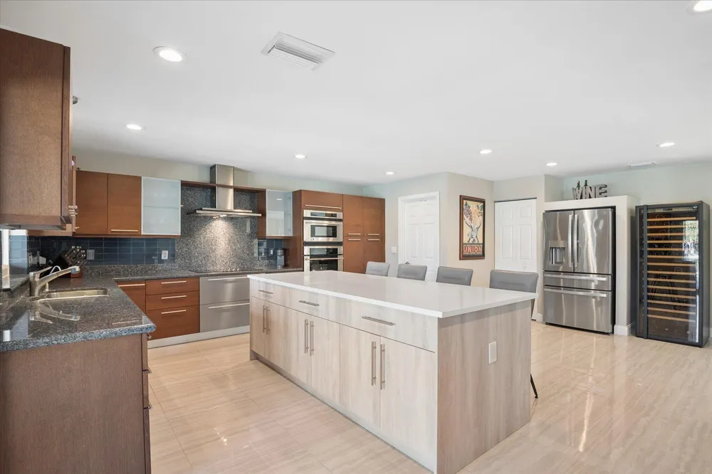1078 NW 96th Ave, Plantation, FL 33322