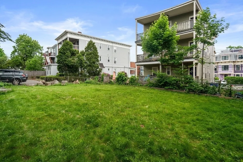 5 Lafield St, Boston, MA 02122