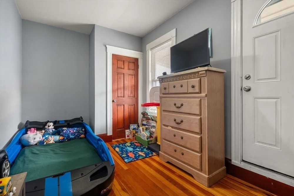 5 Lafield St, Boston, MA 02122