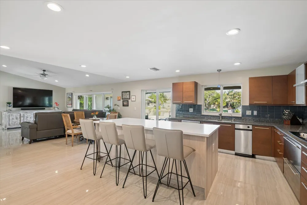 1078 NW 96th Ave, Plantation, FL 33322