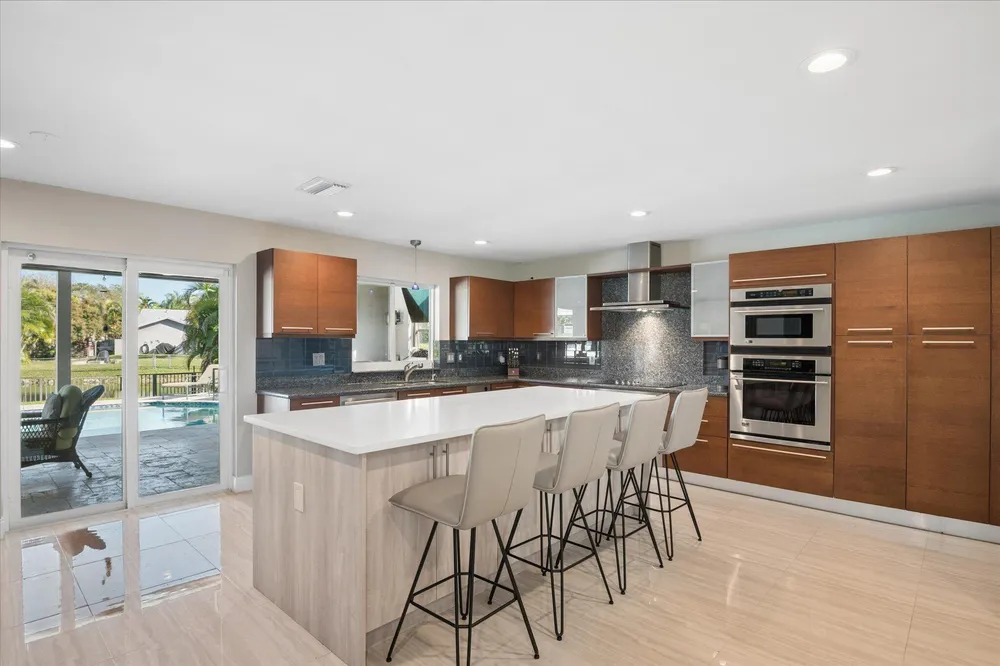 1078 NW 96th Ave, Plantation, FL 33322