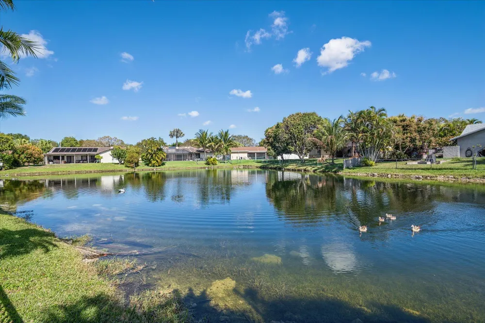 1078 NW 96th Ave, Plantation, FL 33322