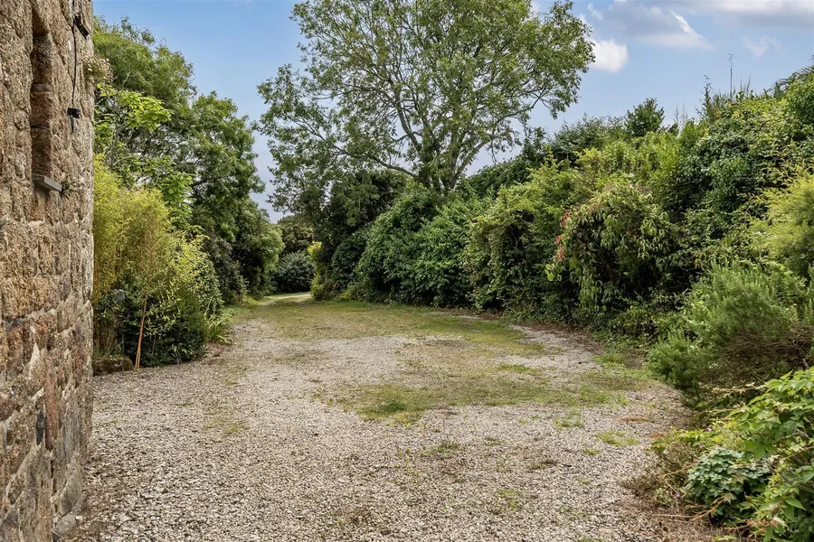Property Image 36