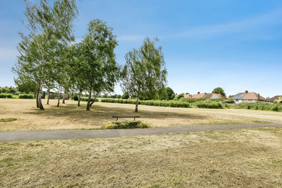 Burns Place, Tilbury