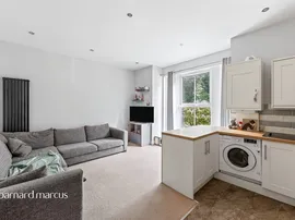 Nutfield Road, REDHILL thumb 2