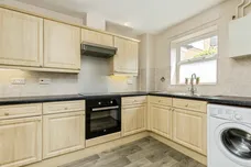 Regents Mews, Horley
