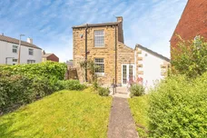 Kirkgate, Hanging Heaton, BATLEY