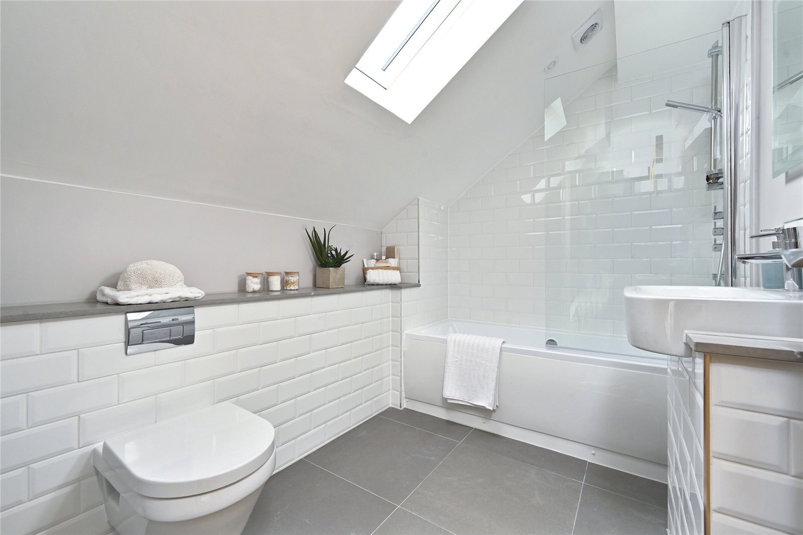 Buxshalls, Ardingly Road, Lindfield, RH16 Image 12