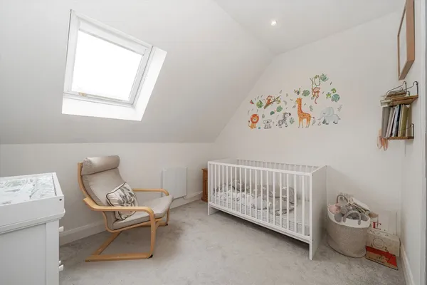 Pyrcroft Lane, Weybridge, KT13 photo 8