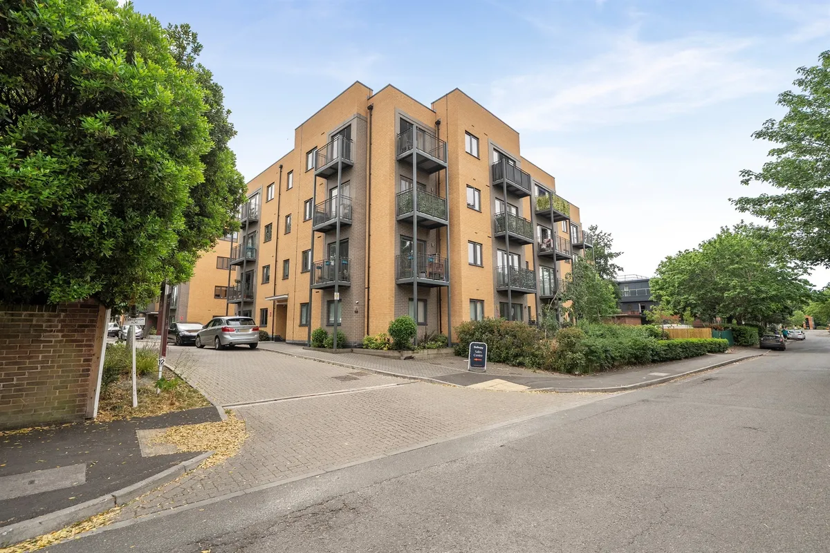 Clivemont Road, Maidenhead