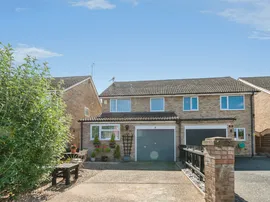 Cunningham Close, Thetford photo