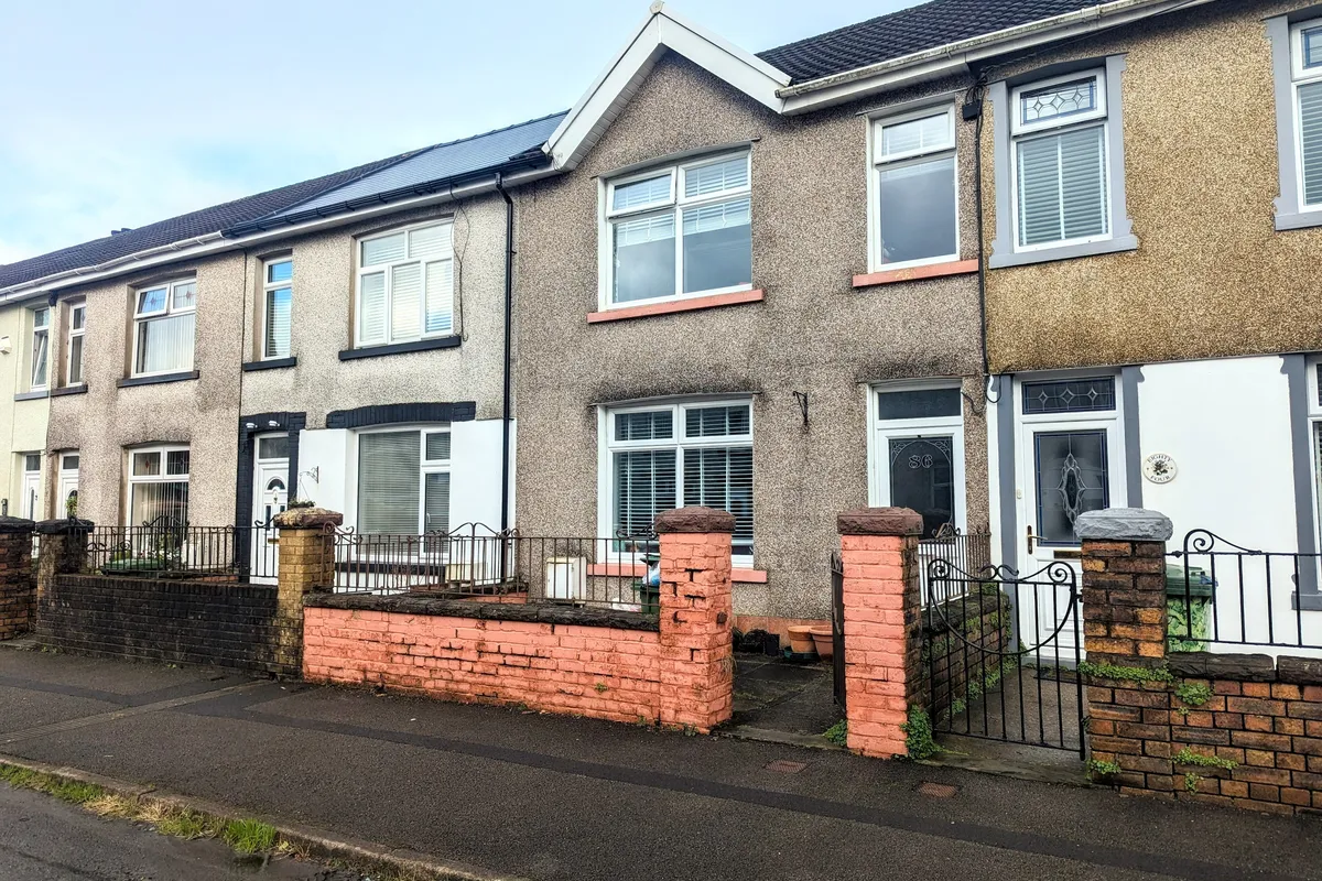Commercial Street, Beddau, PONTYPRIDD