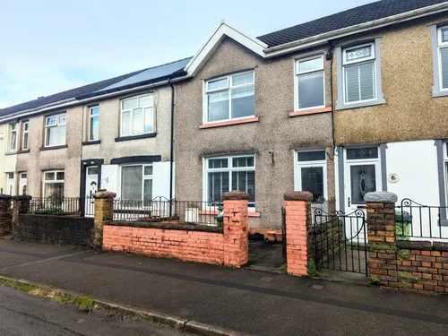 Commercial Street, Beddau, PONTYPRIDDphoto