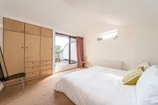 Cambridge Road, London, SW20 photo 39