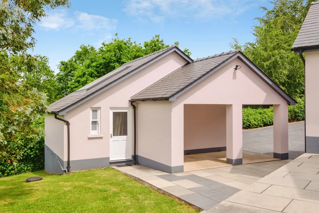 Property photo 43