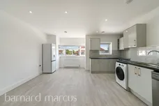 Parkfield Road, FELTHAM