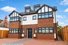 Parkfield Road, FELTHAM