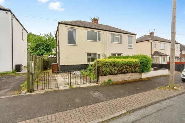 Leamington Avenue, Burnley, Lancashir...