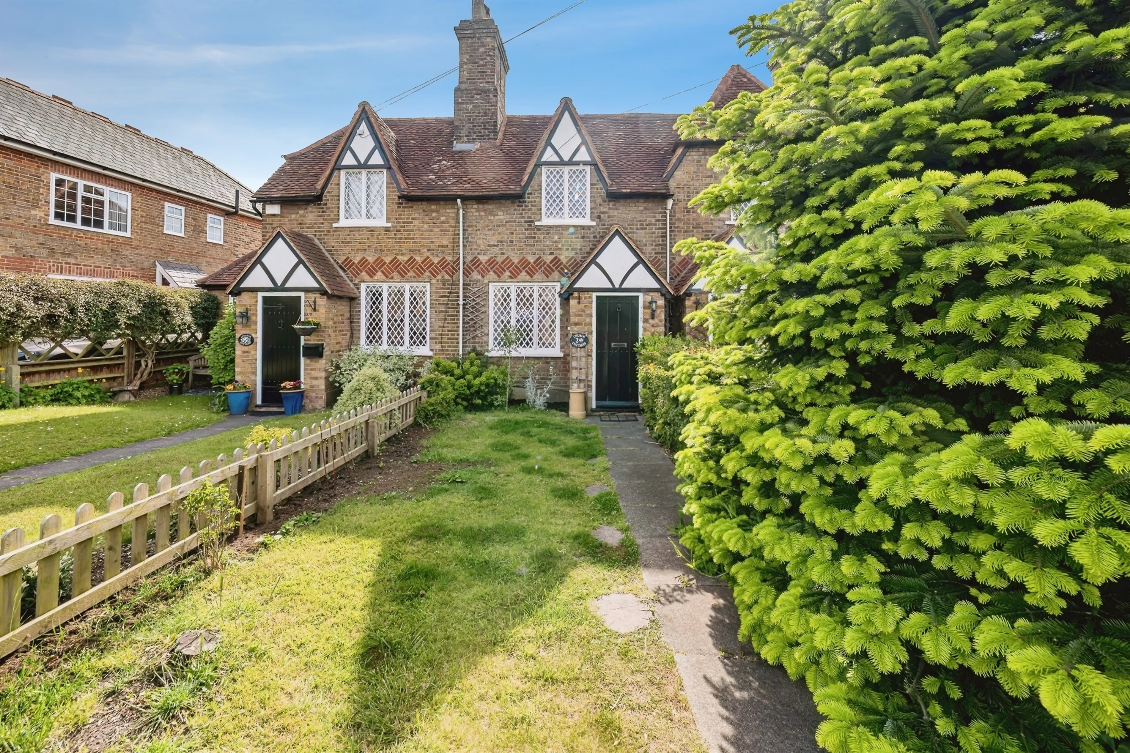 Property at Hill Farm Road, Taplow, Maidenhead