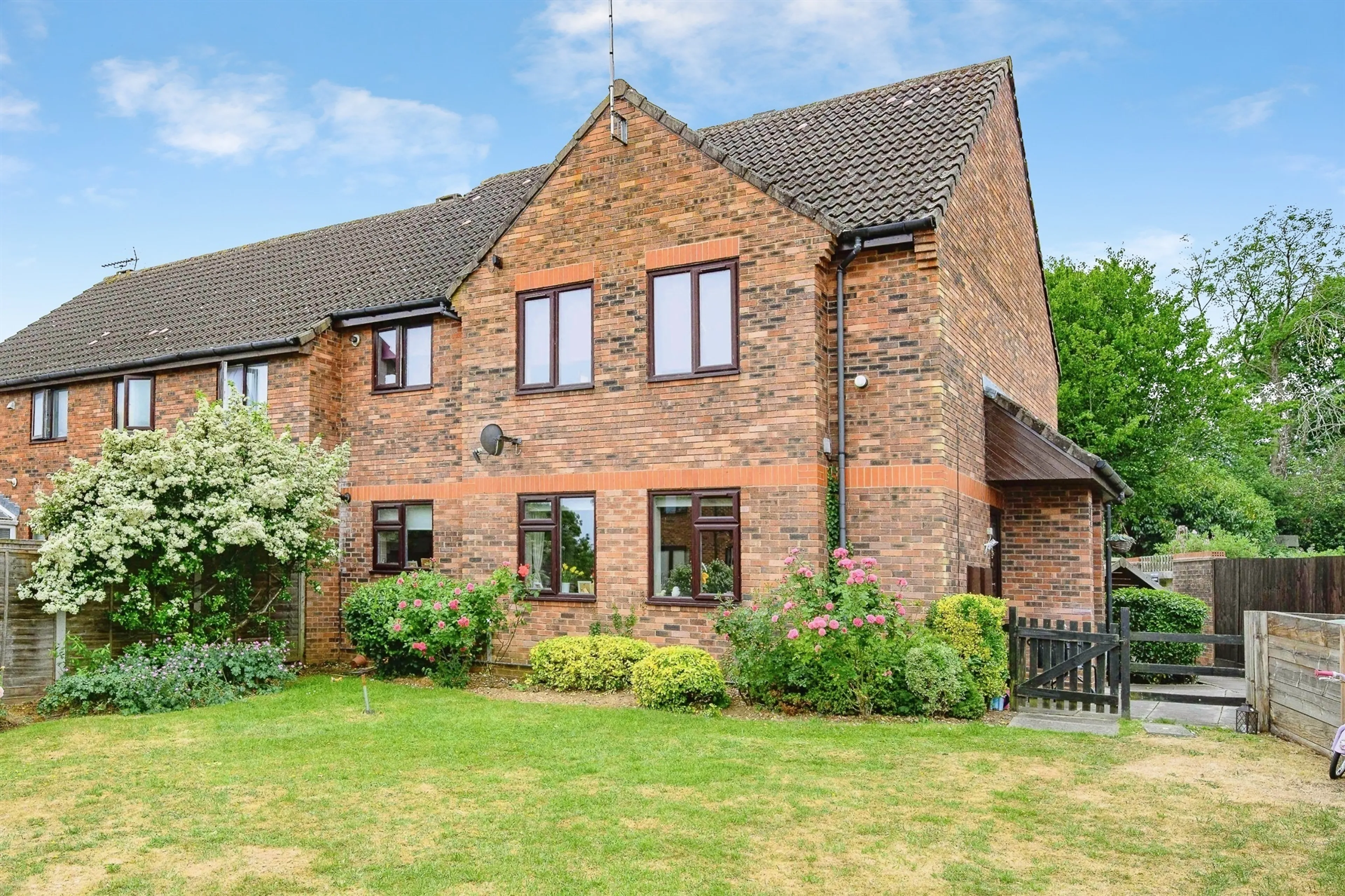Property photo 0