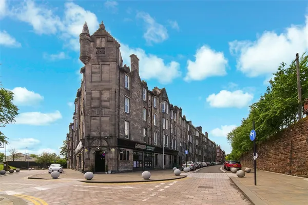 Station Road, Dumbarton, West Dunbart...