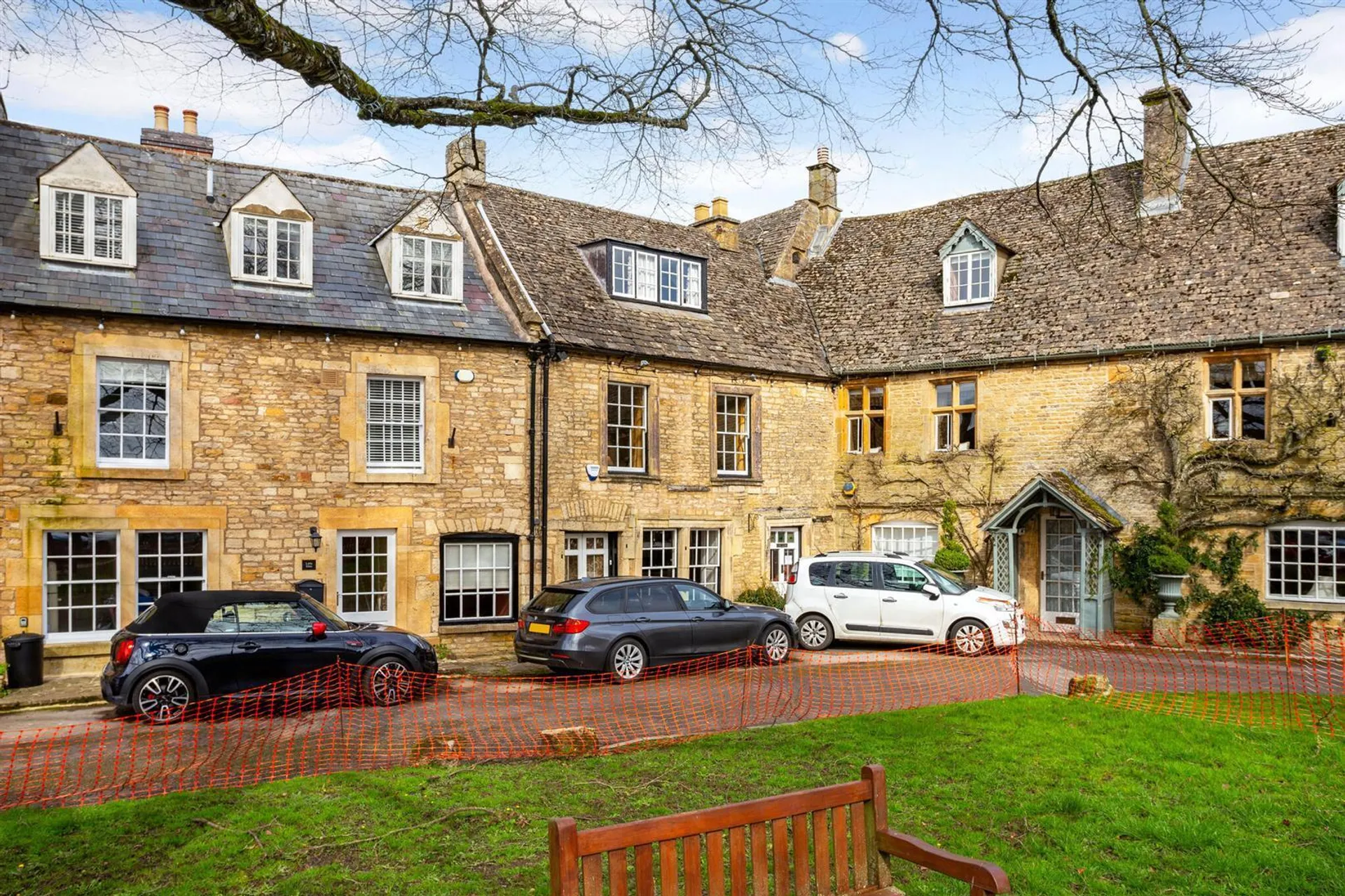 Property photo top 1