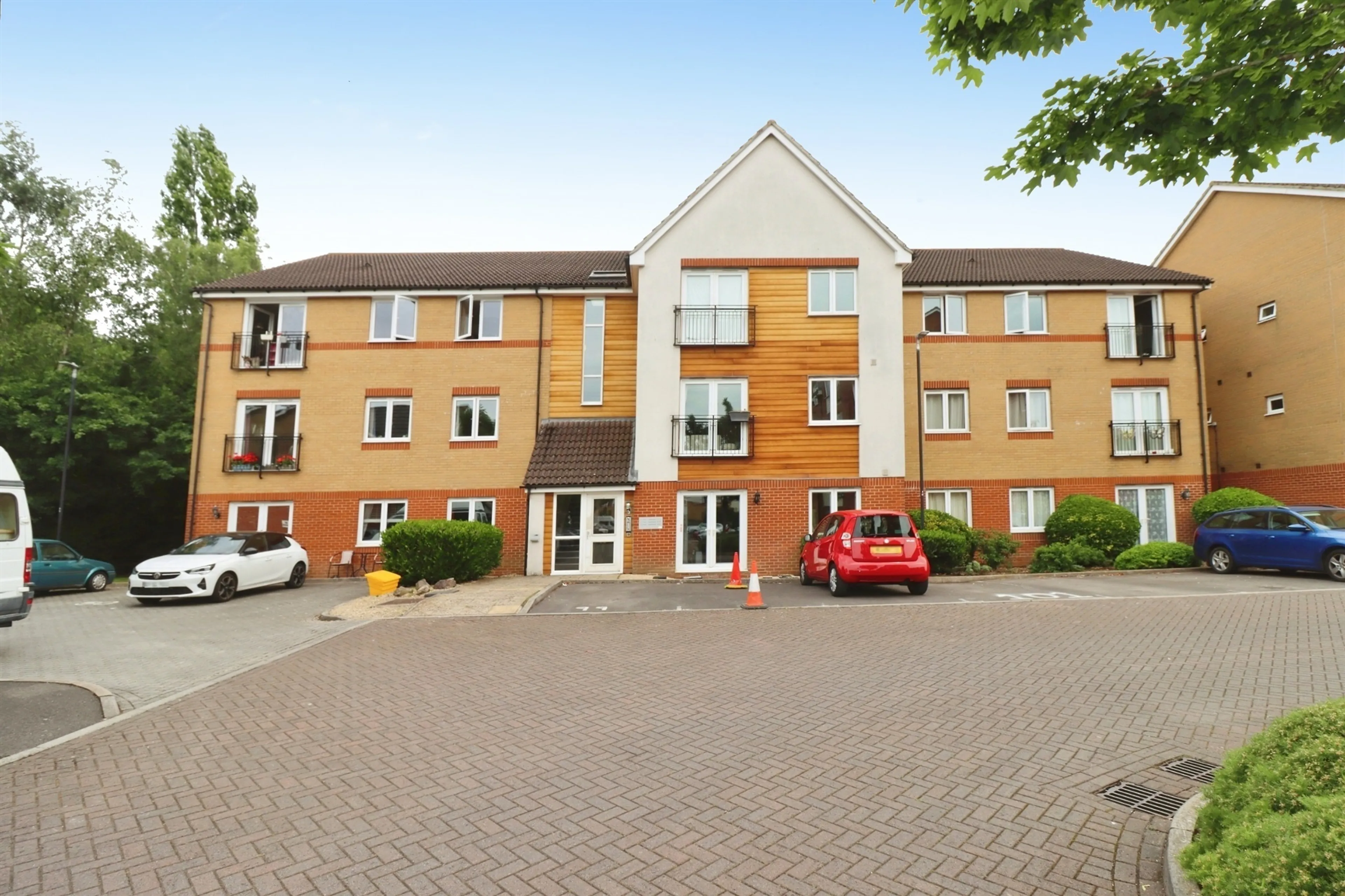 Property photo 0