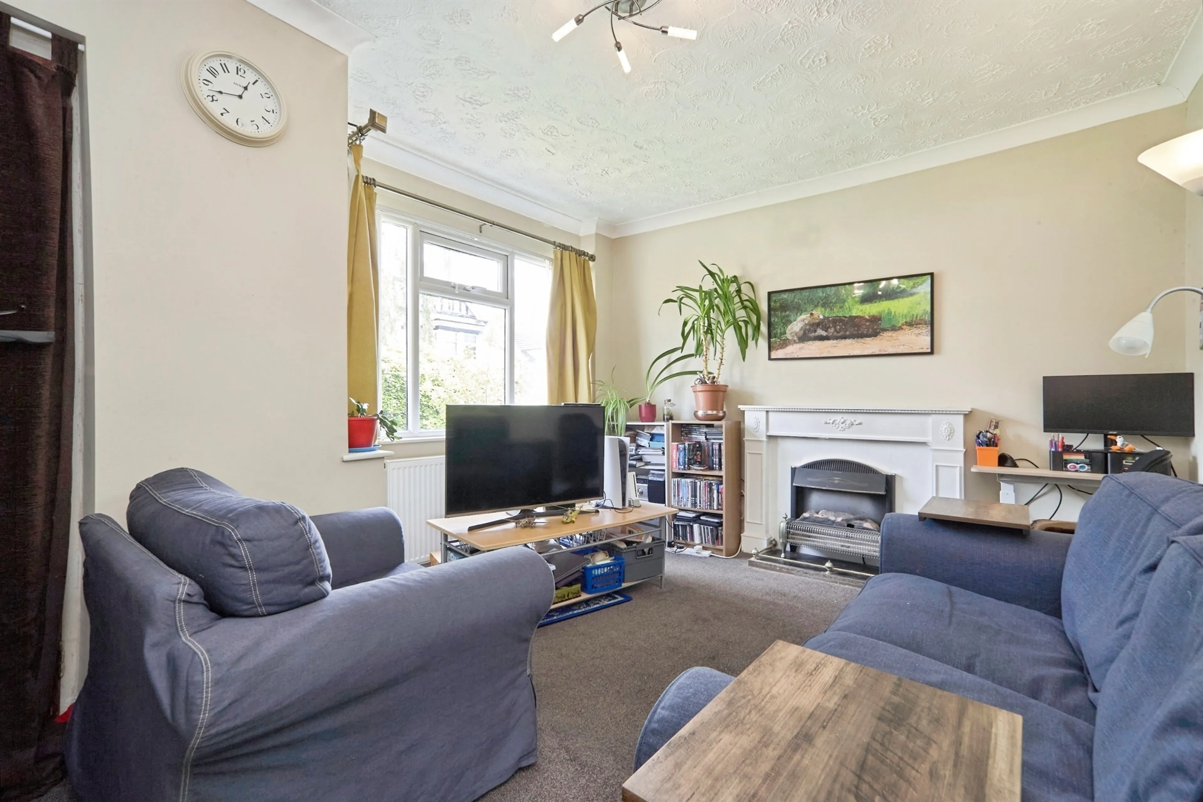 Property at Fearnville Place, Leeds