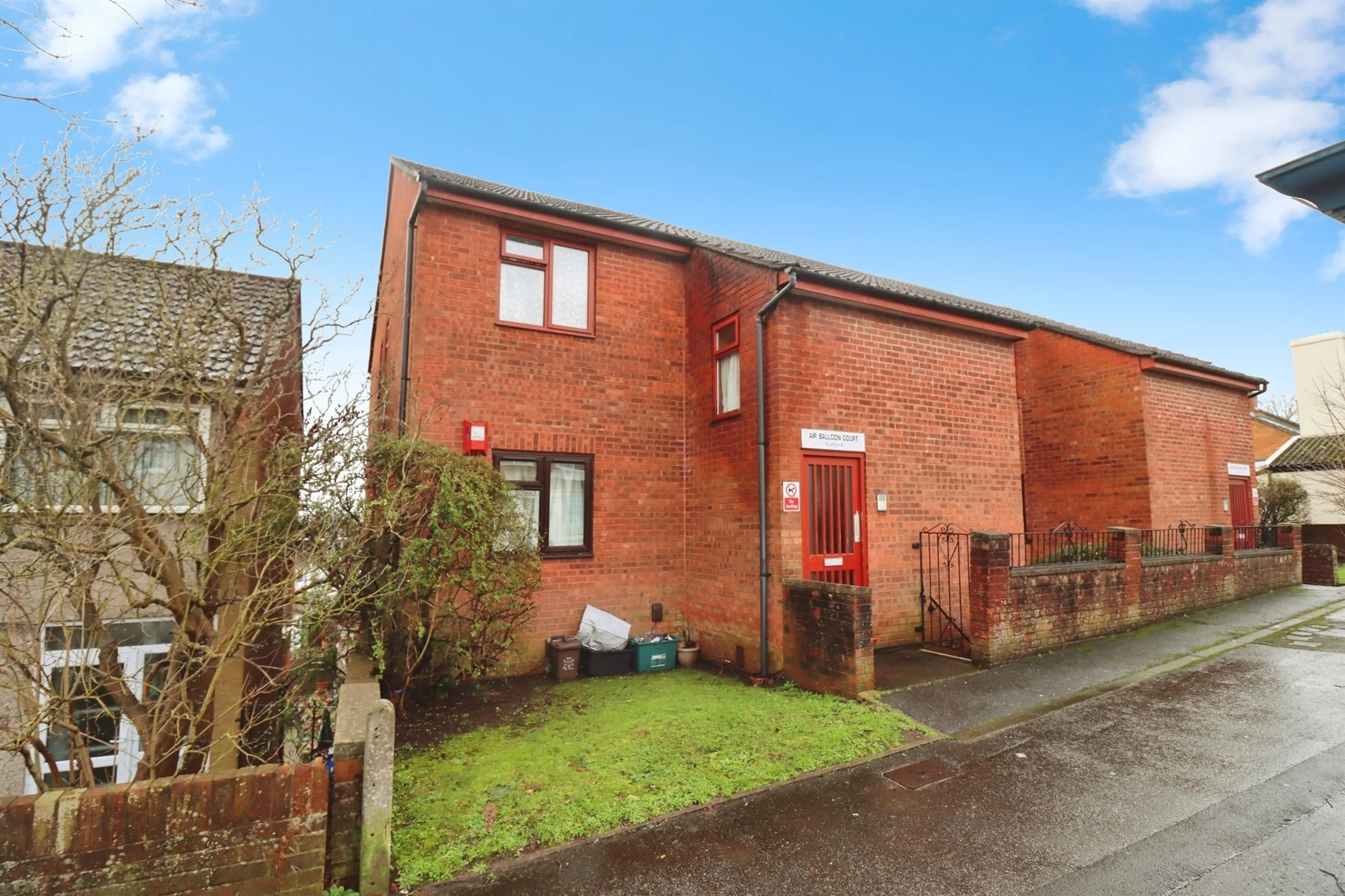 Property photo 0