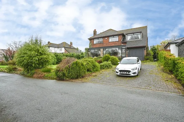 Linden Grove, Billinge, Wigan, Mersey...