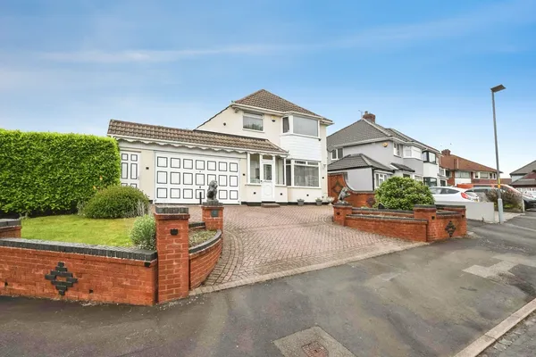 Fir Tree Close, Birmingham, West Midl...