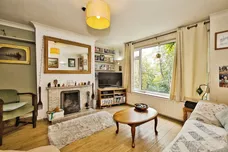 Mount Pleasant Avenue, Wells