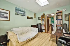 Mount Pleasant Avenue, Wells